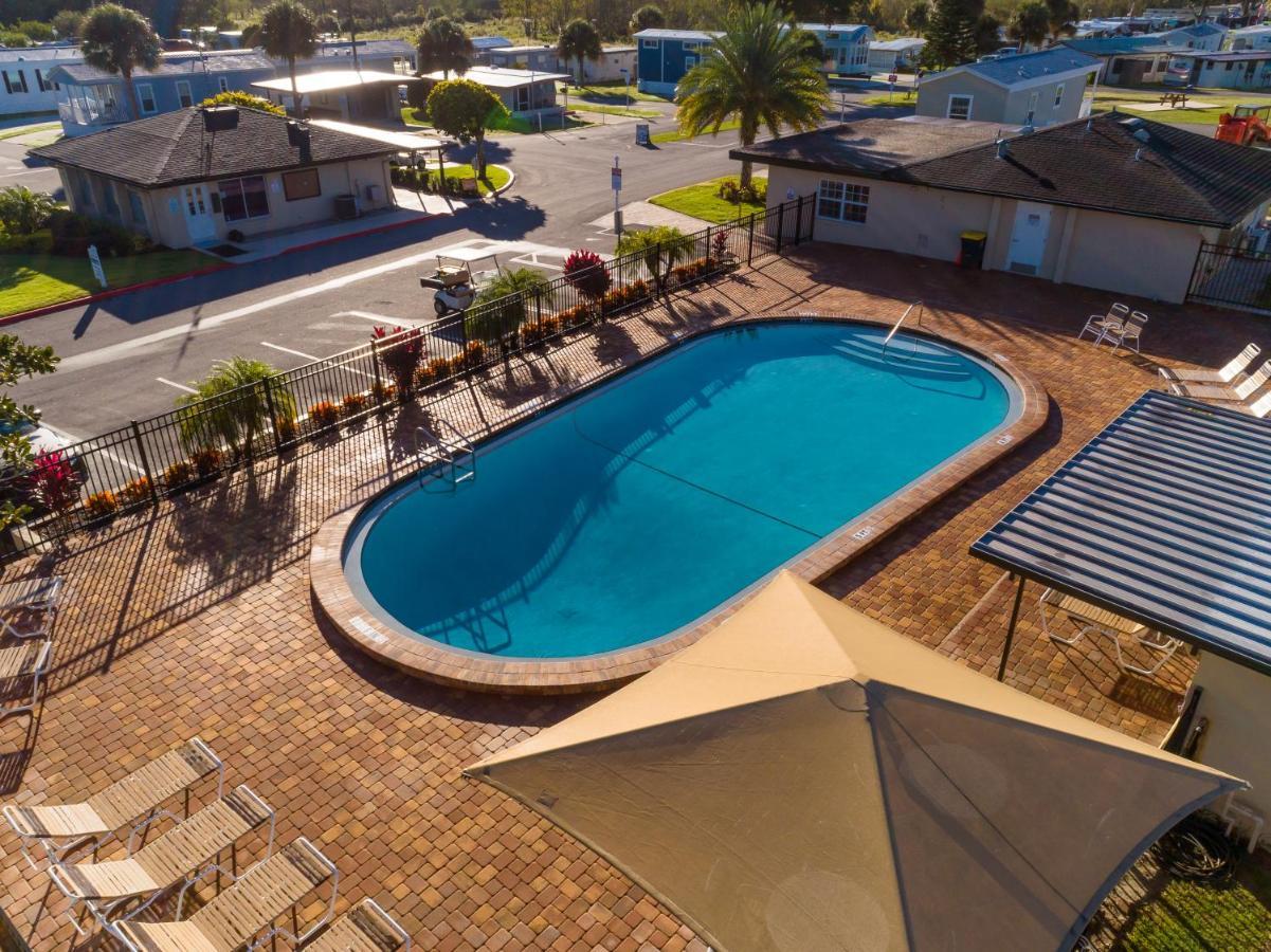 Central Park Rv Resort เฮนส์ซิตี้ ภายนอก รูปภาพ